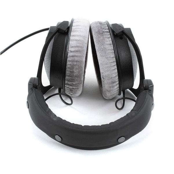 Beyerdynamic DT 770 Pro 250 ohms Closed Back Studio Headphone